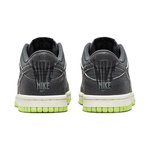 Nike Dunk SE "Halloween"