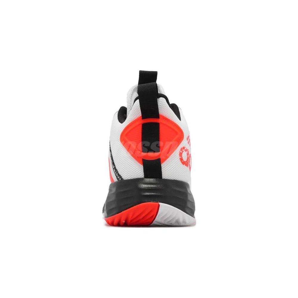Adidas OwnTheGame 2.0