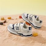 New Balance 530
