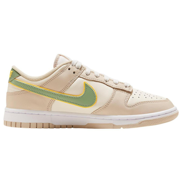 Nike Dunk 'Light Tan'