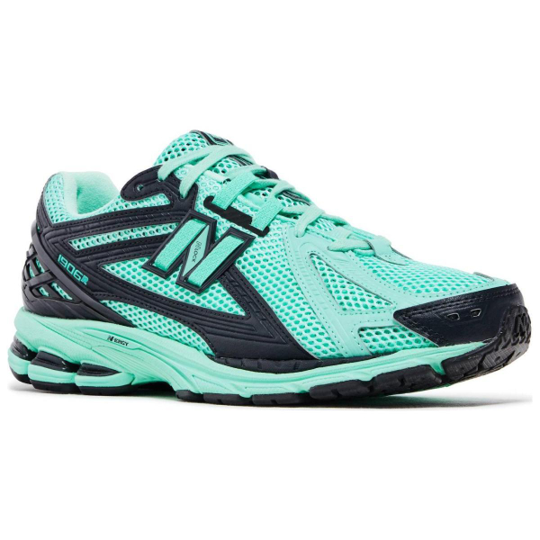 Size? x New Balance NB 1906R