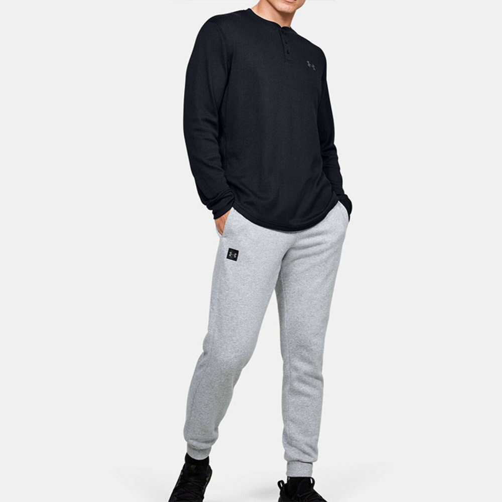 Under Armour T