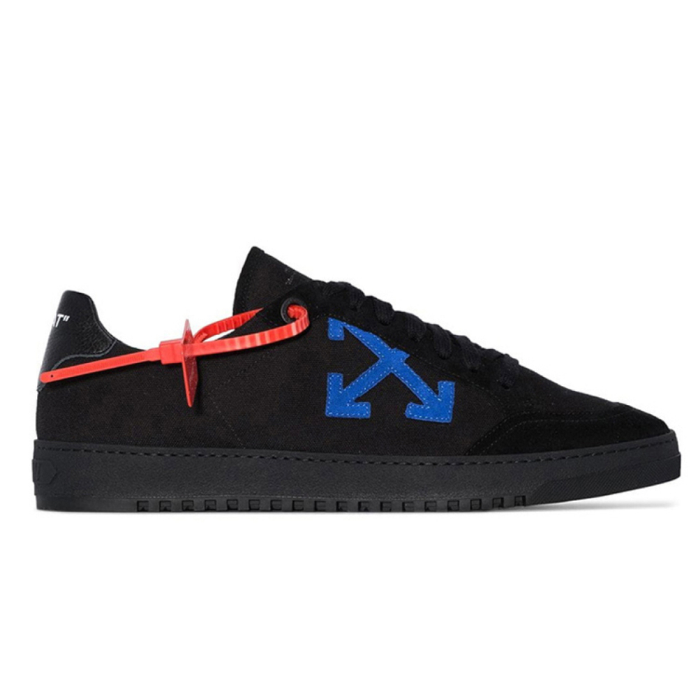 OFF-WHITE