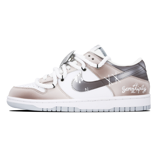 【 】 Nike Dunk Low “Pure Platinum”