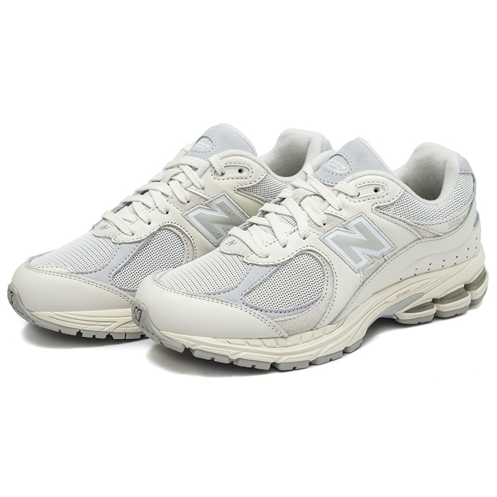 New Balance NB 2002R