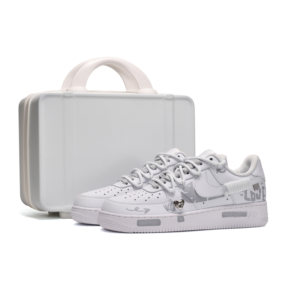 【 】 Nike Air Force 1 CUS ID