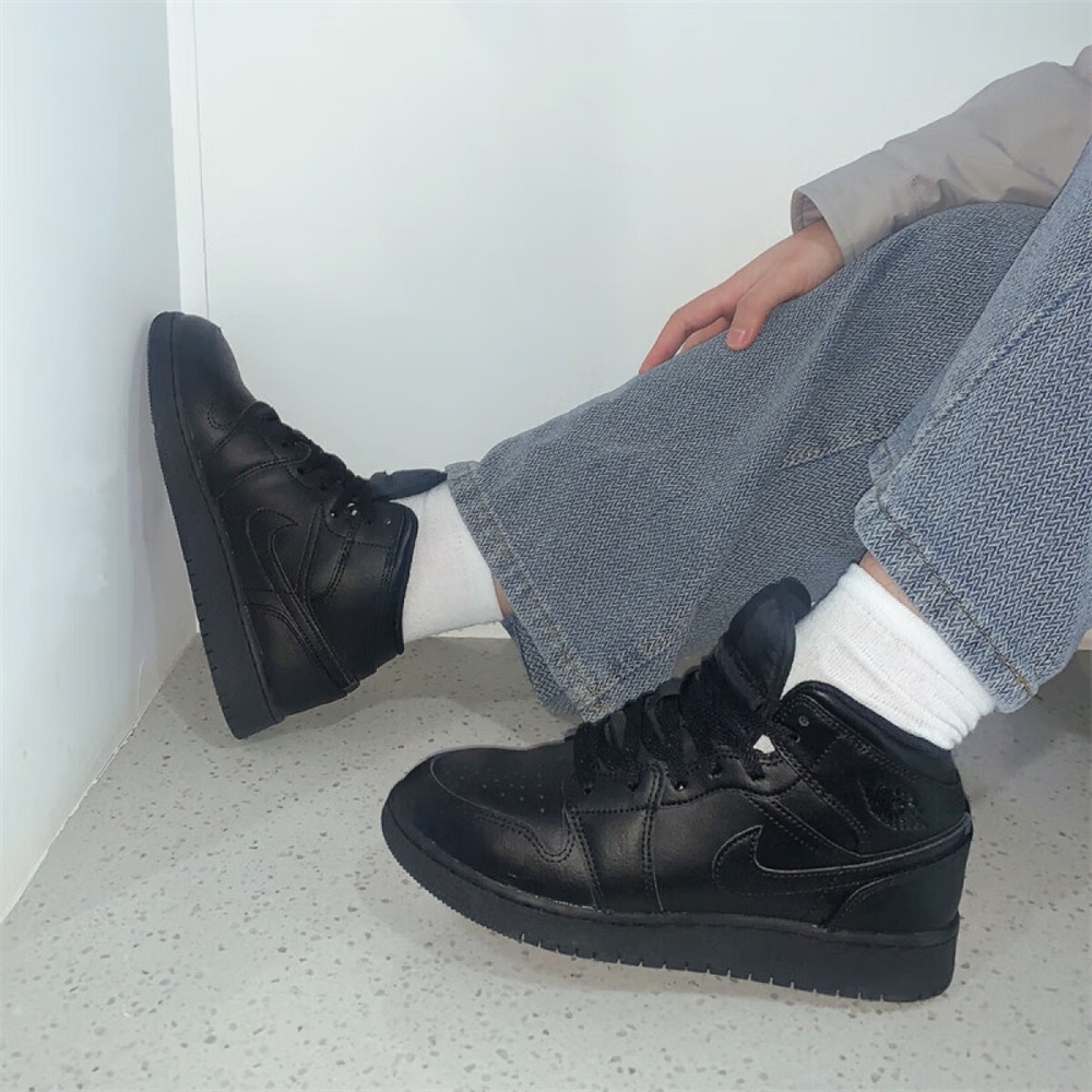 Jordan Air Jordan 1 Mid