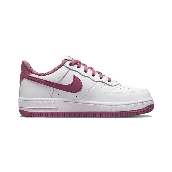Nike Air Force 1 06