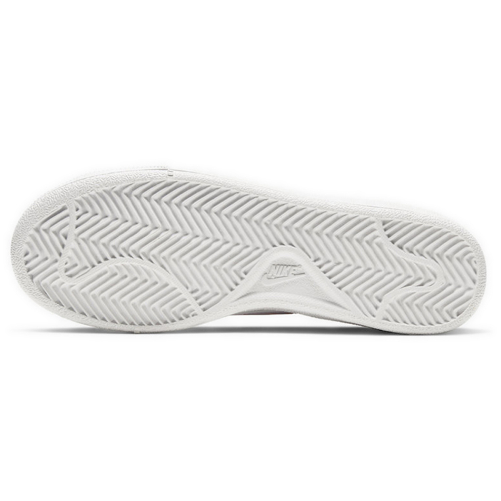Nike Court Royale Valentine’s Day