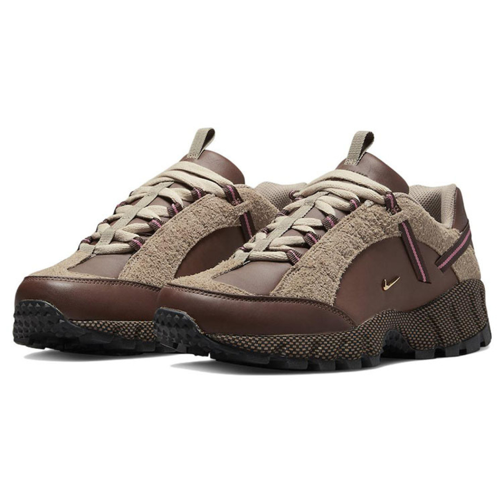 Jacquemus x Nike Air Humara