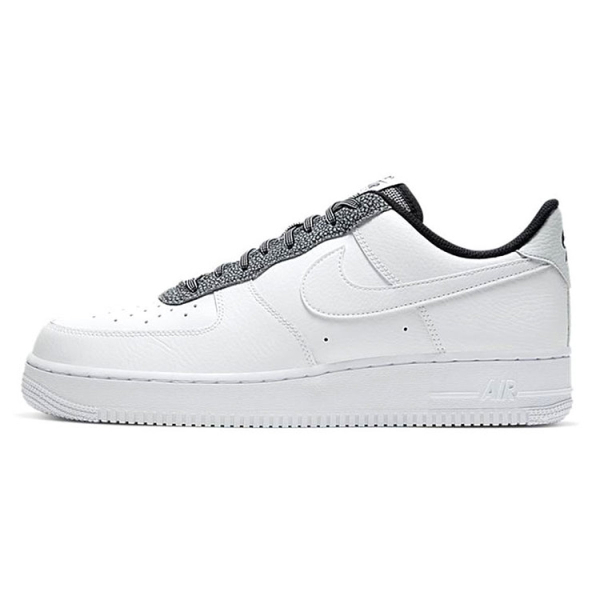 Nike Air Force 1 '07 LV8