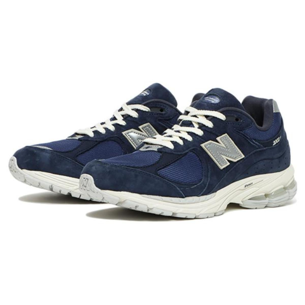 New Balance NB 2002R