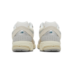 New Balance NB 2002R