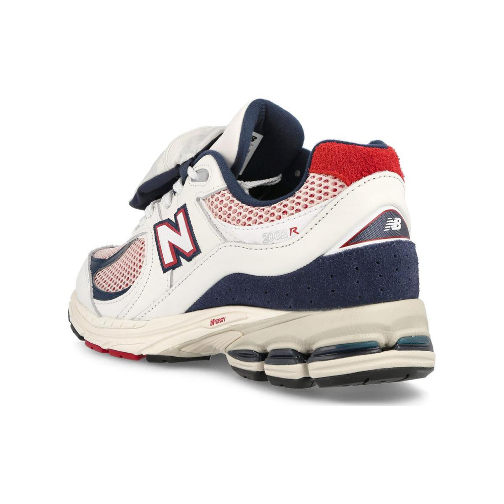 New Balance NB 2002R