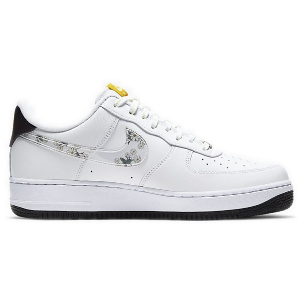 Nike Air Force 1 07 LV8