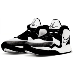 Nike Kyrie 8 infinity