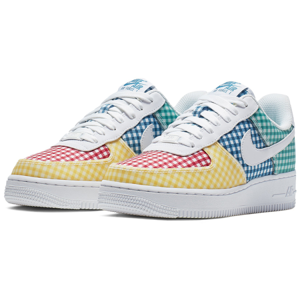 Nike Air Force 1 07 QS