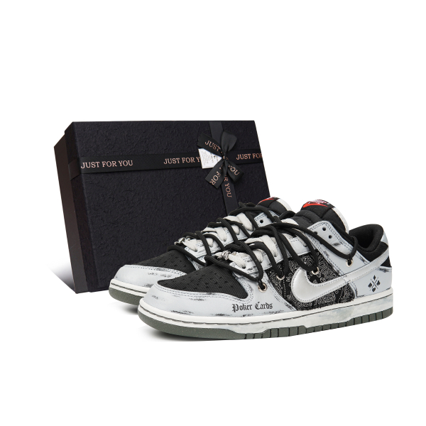 【 】 Nike Dunk Low
