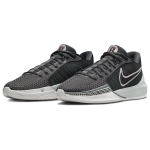 Nike Sabrina 1