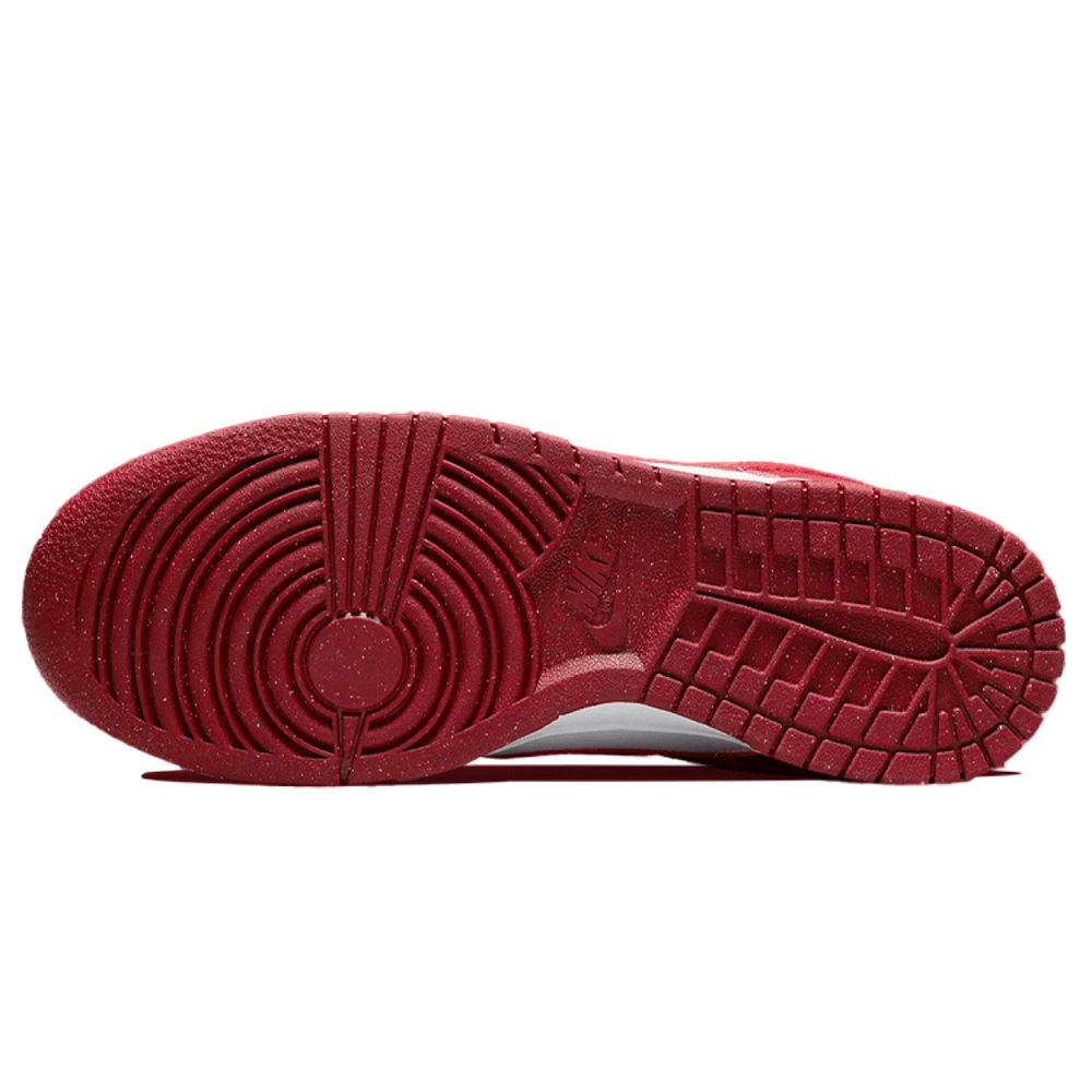 Nike Dunk Next Nature "University Red"