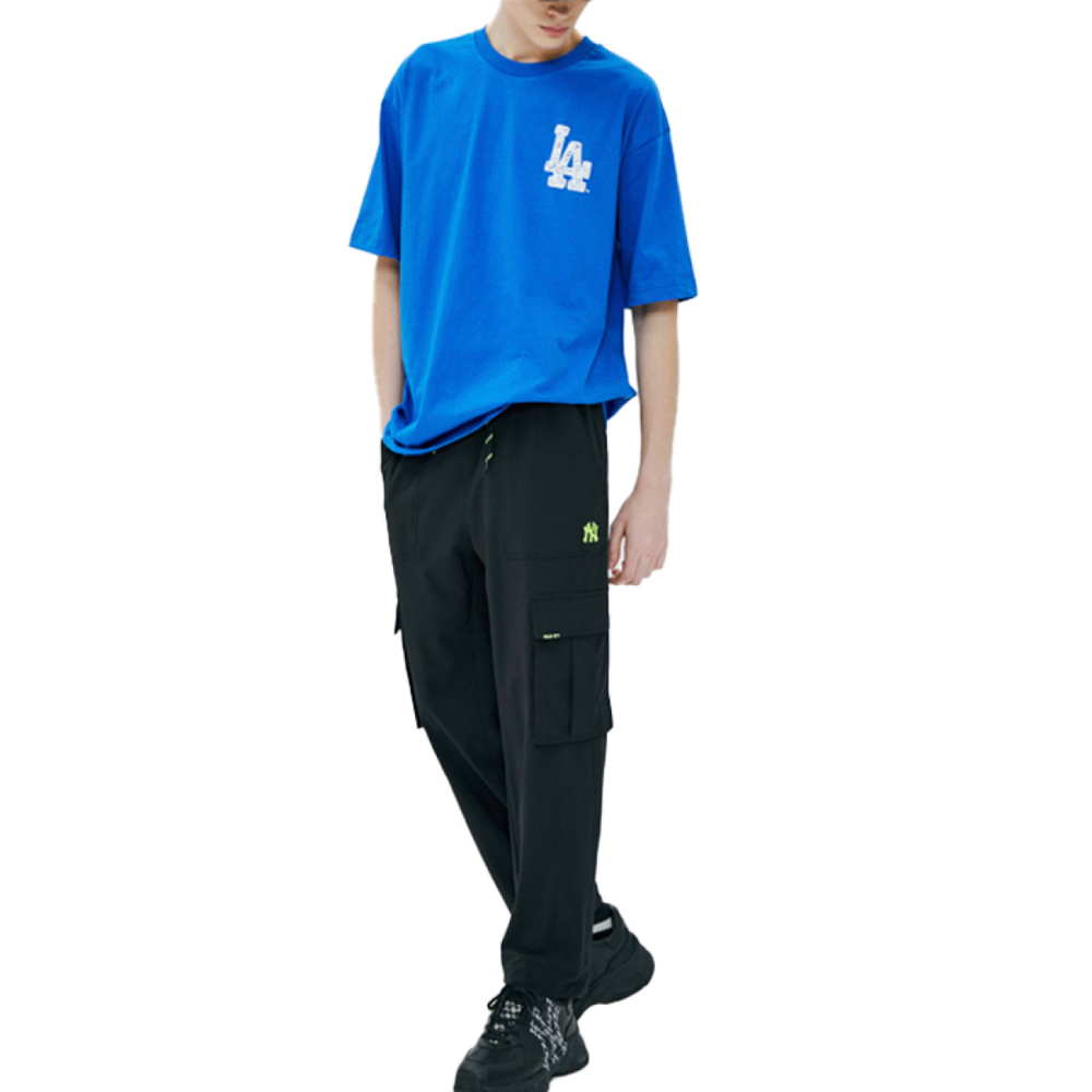 MLB T