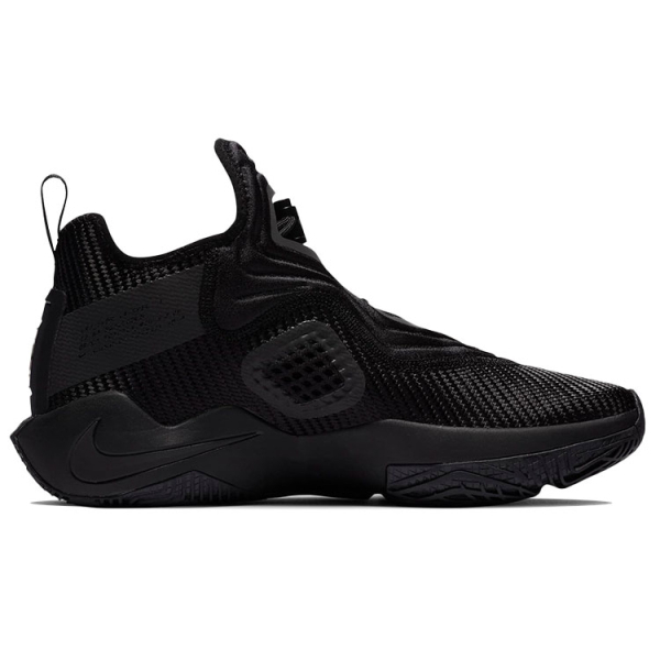 Nike zoom soldier 14 14
