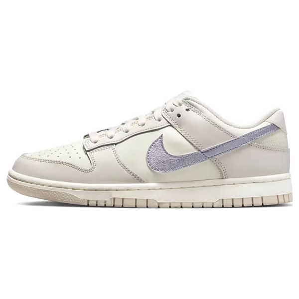 Nike Dunk "Metallic Purple"