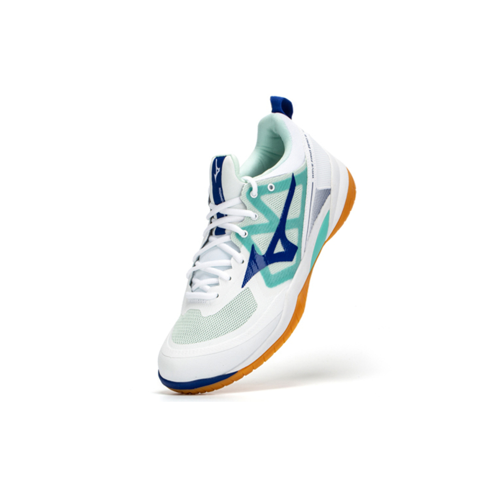 Mizuno Wave Fang Zero