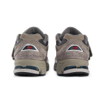 New Balance NB 2002R