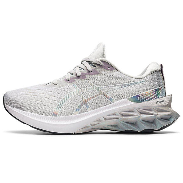 Asics Novablast 2