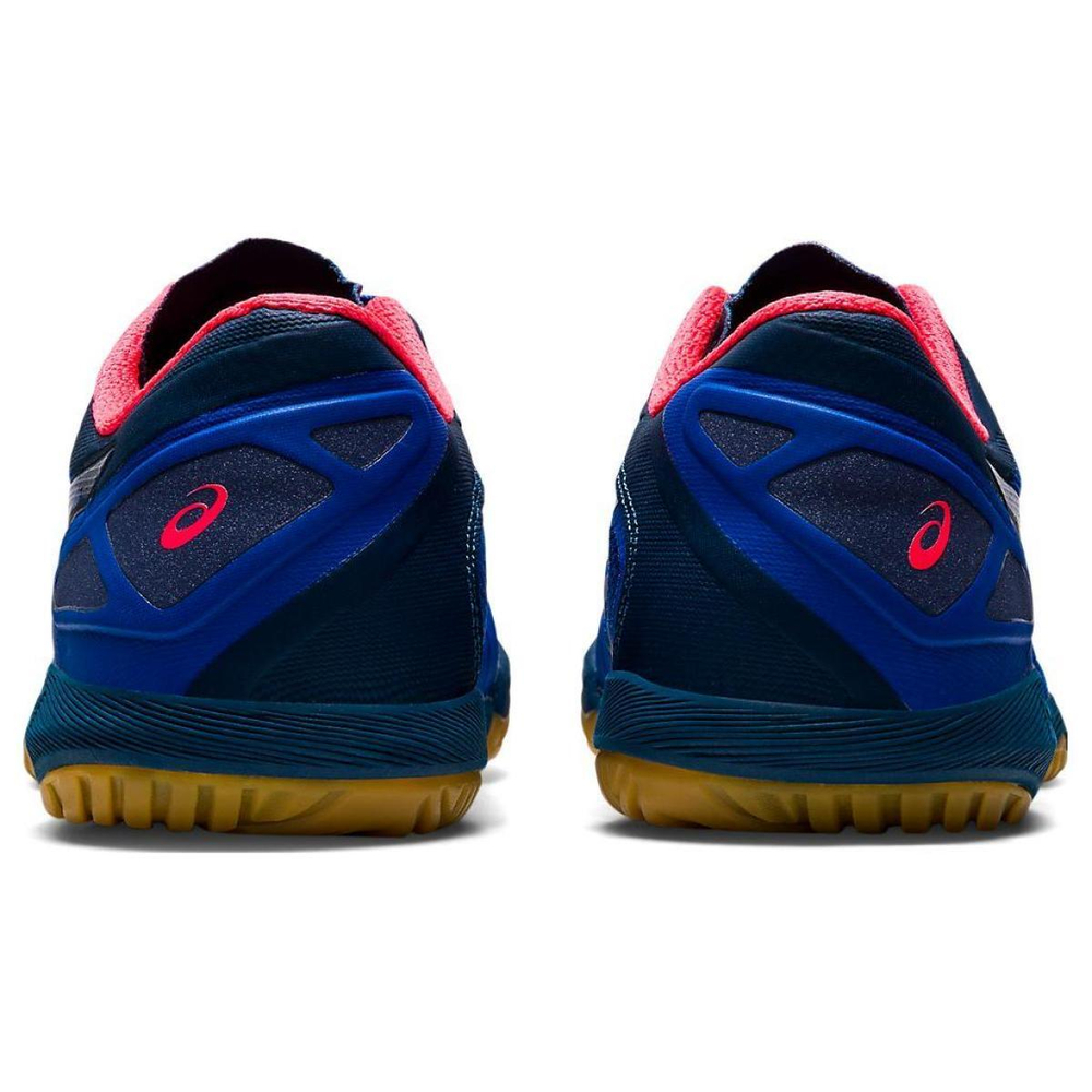 Asics Attack Dominate FF 2
