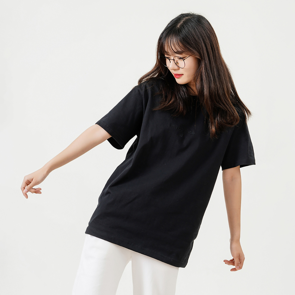 New Balance Logo T