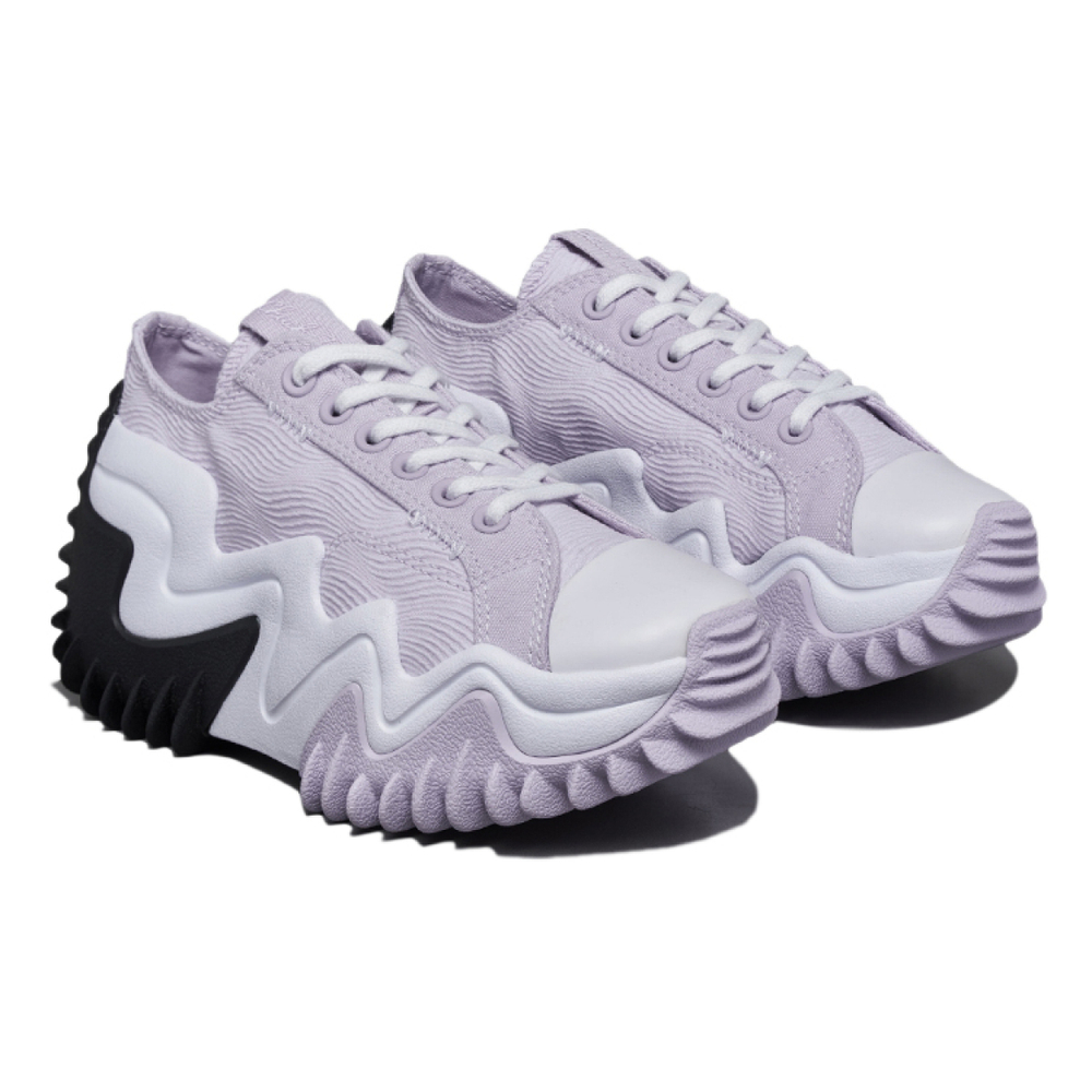 Converse Run Star Hike Motion