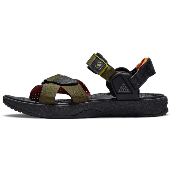Sig Zane x Nike ACG Air Deschutz