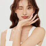 【 】 Crafts Women