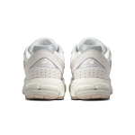 New Balance NB 2002R