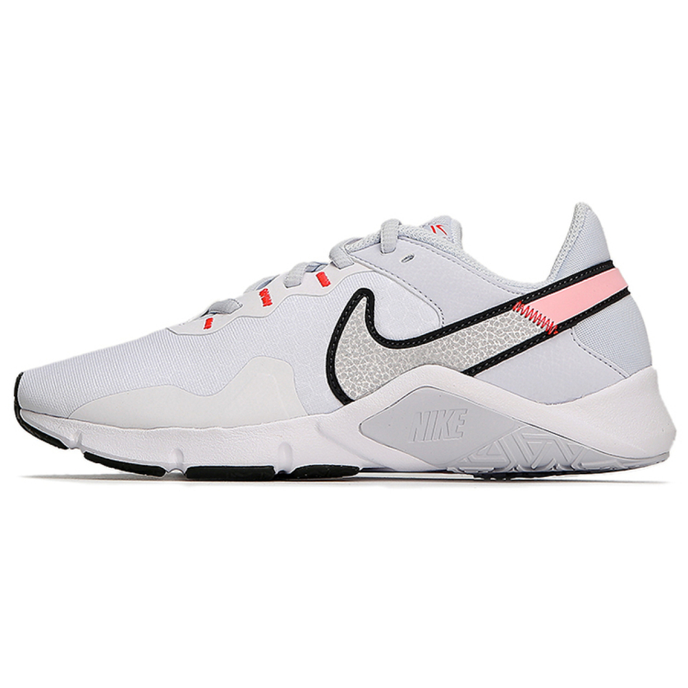 Nike Legend Essential 2