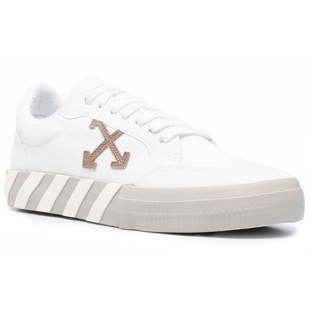 OFF-WHITE