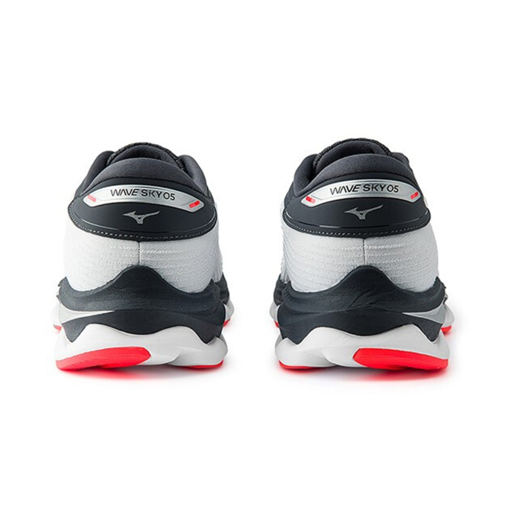 Mizuno Wave Sky 5