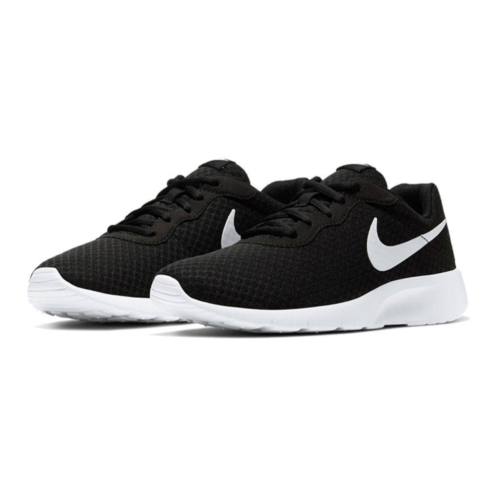 Nike Tanjun