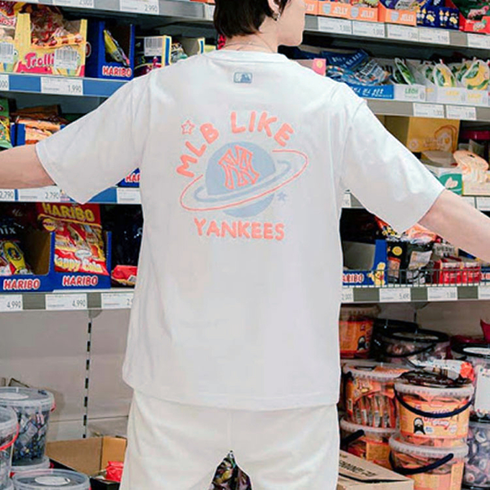 MLB T