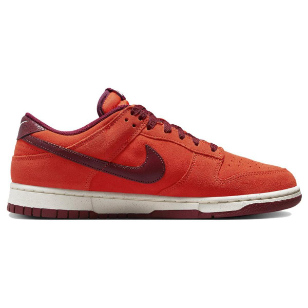 Nike Dunk "Orange Suede"