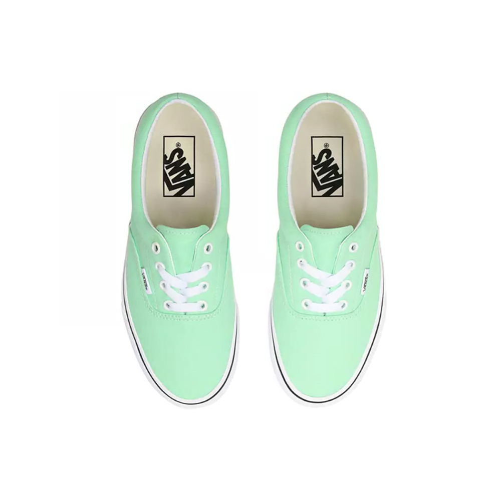 Vans Era