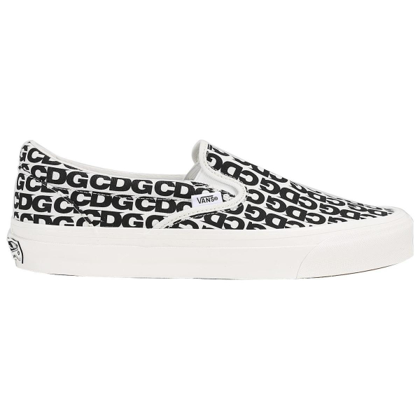 Comme Des Garcons x Vans slip-on