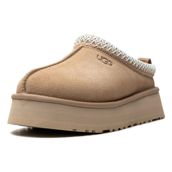 UGG