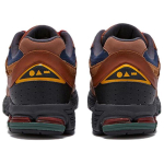 New Balance NB 2002R