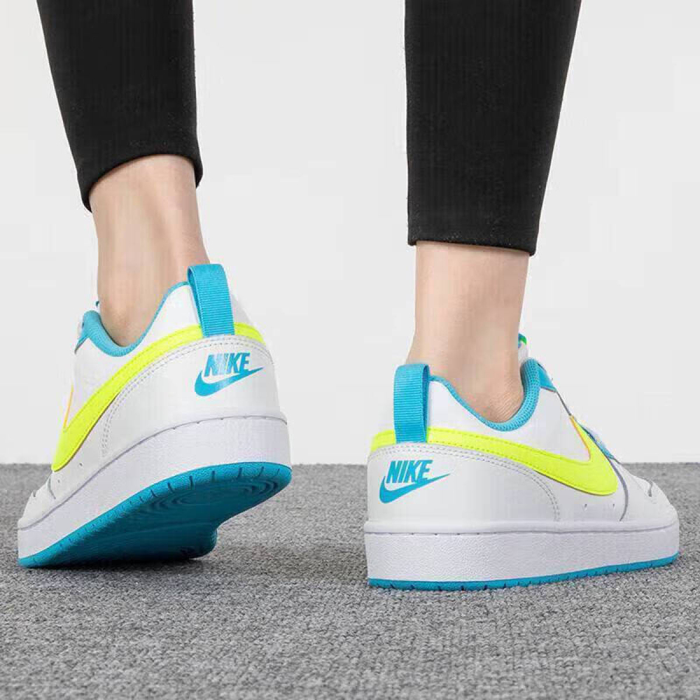 Nike Court Borough Low 2