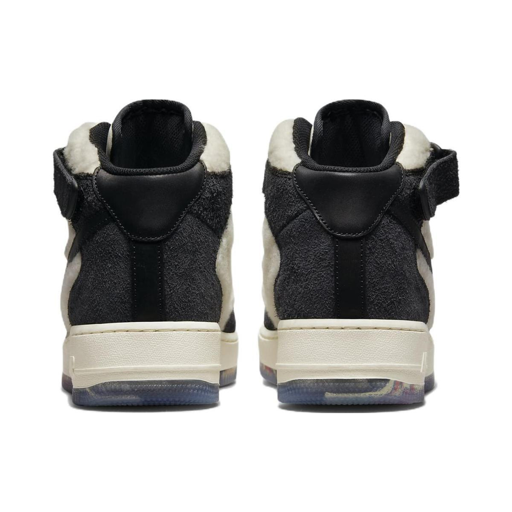 Nike Air Force 1 07 Premium Panda