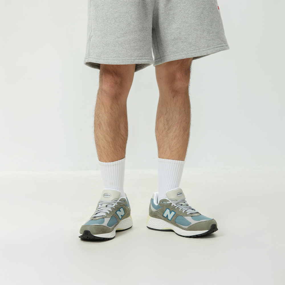 New Balance NB 2002R