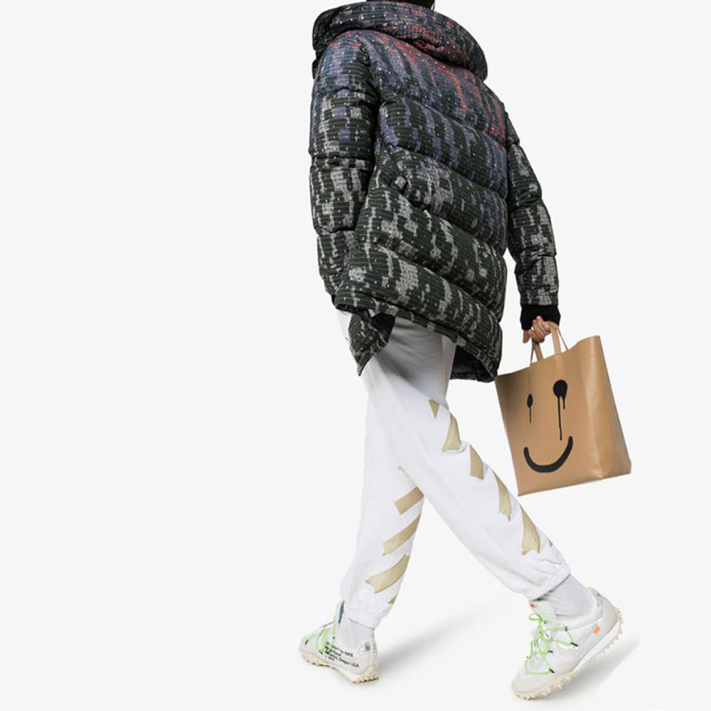 OFF-WHITE